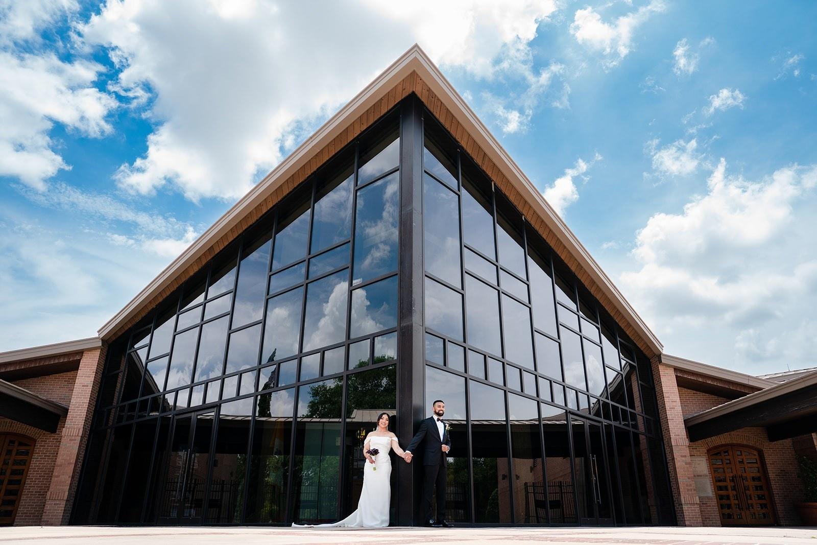 carousel-hero-element image-3